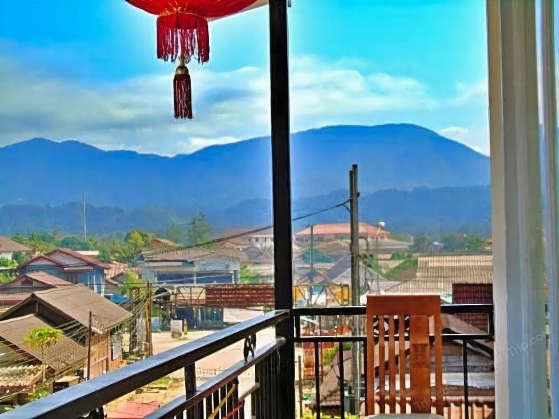 Downtown Vang Vieng Hotel מראה חיצוני תמונה